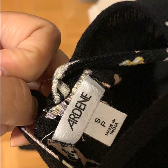⭐️3/$20⭐️ NWOT Ardene Summer Top - Picture 4 of 4